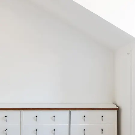 Spacious Liberty - Floor Apartment *